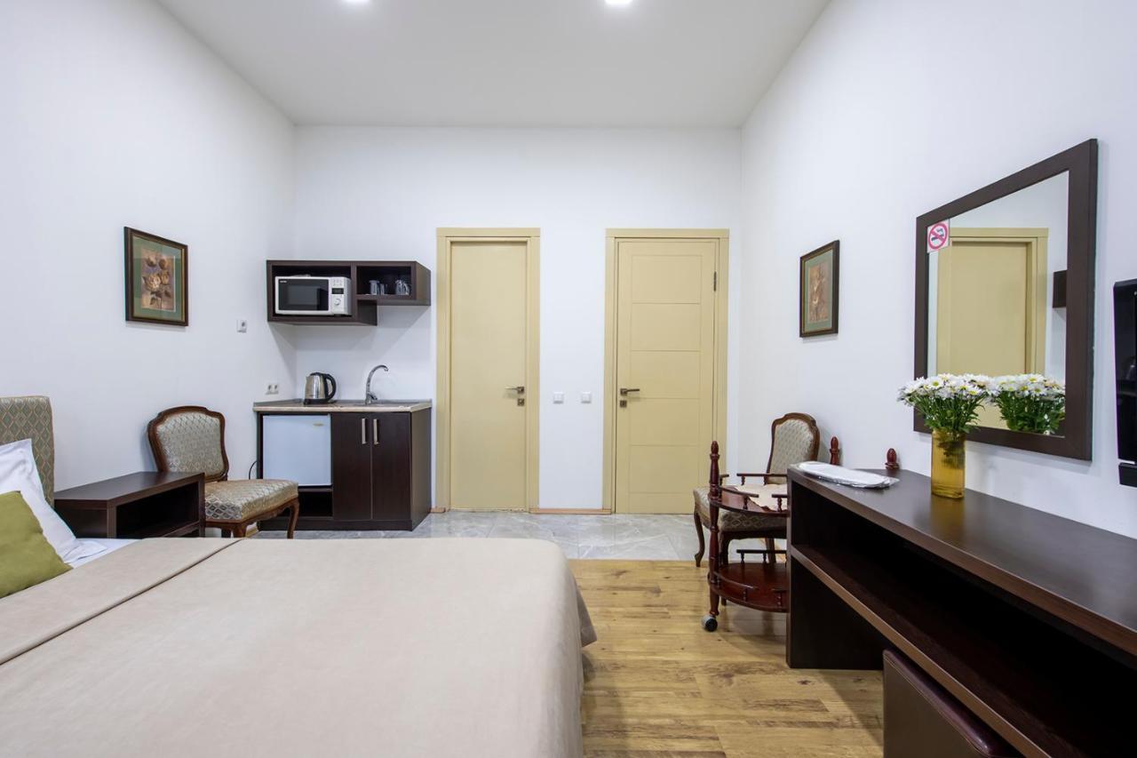 Apart Hotel Gh Тбилиси Екстериор снимка