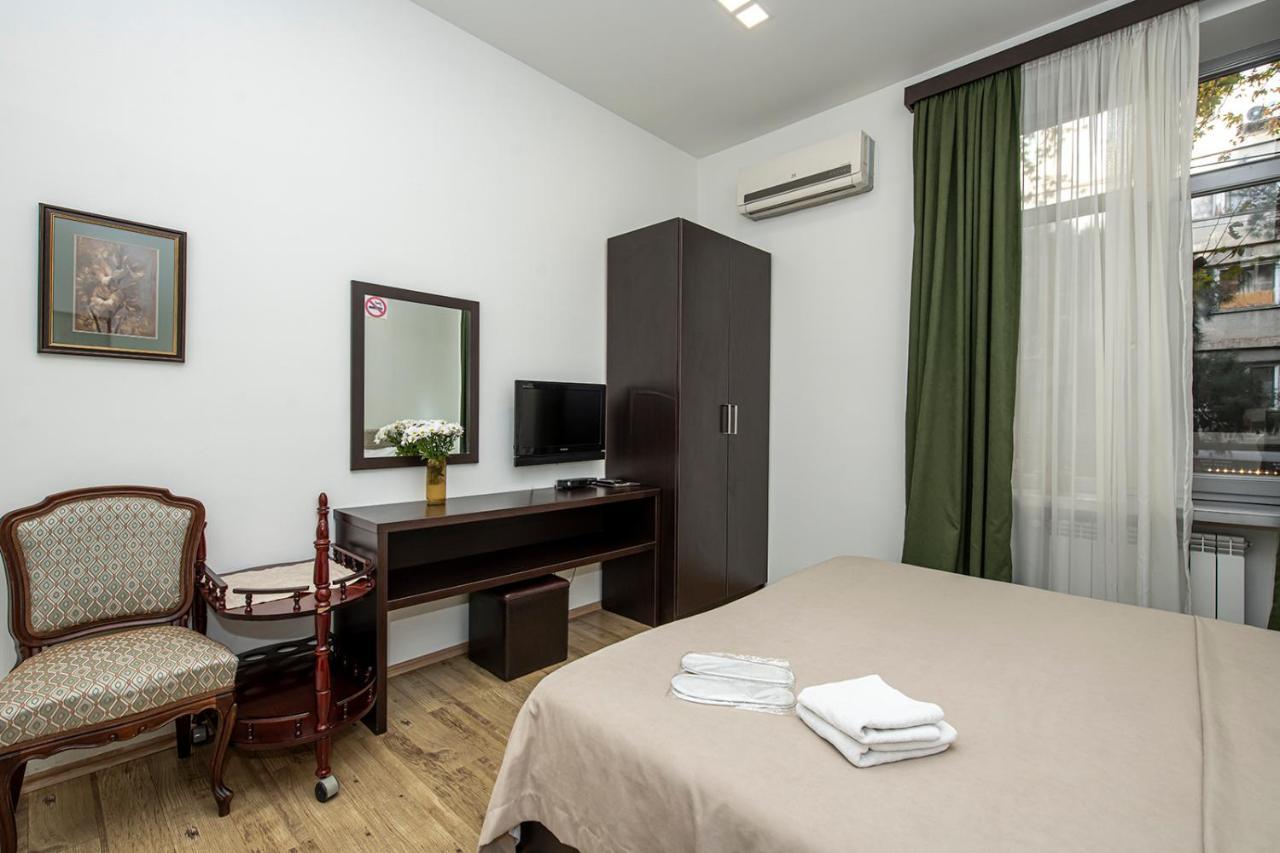 Apart Hotel Gh Тбилиси Екстериор снимка
