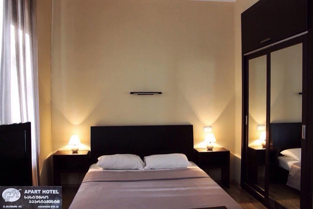 Apart Hotel Gh Тбилиси Екстериор снимка